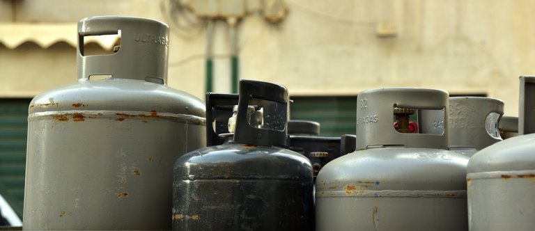 LPG stanice varují před ručním plněním plynových láhví