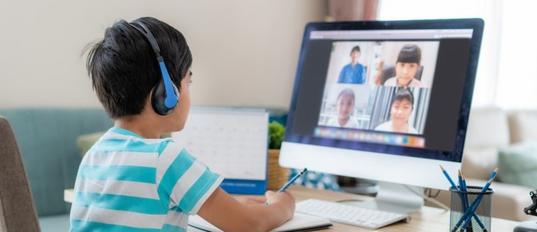 Online nebo tradiční výuka? Metoda, která nejlépe připraví dnešní děti na budoucnost