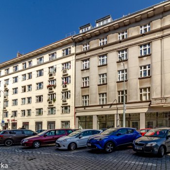 Prodej bytu 2+1, 77 m², Praha, ulice Dejvická - foto č. 1