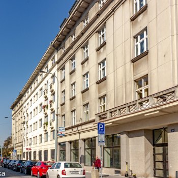 Prodej bytu 2+1, 77 m², Praha, ulice Dejvická - foto č. 2