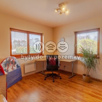 Prodej rodinného domu, 1190 m², Zlatá, Praha - Východ - foto č. 11
