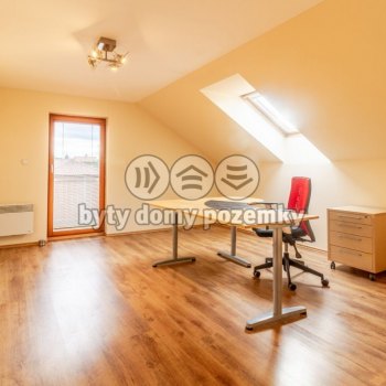 Prodej rodinného domu, 1190 m², Zlatá, Praha - Východ - foto č. 15