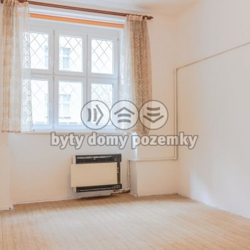 Prodej bytu 2+kk, 50 m², Praha 7, ul. Stupkova - foto č. 2